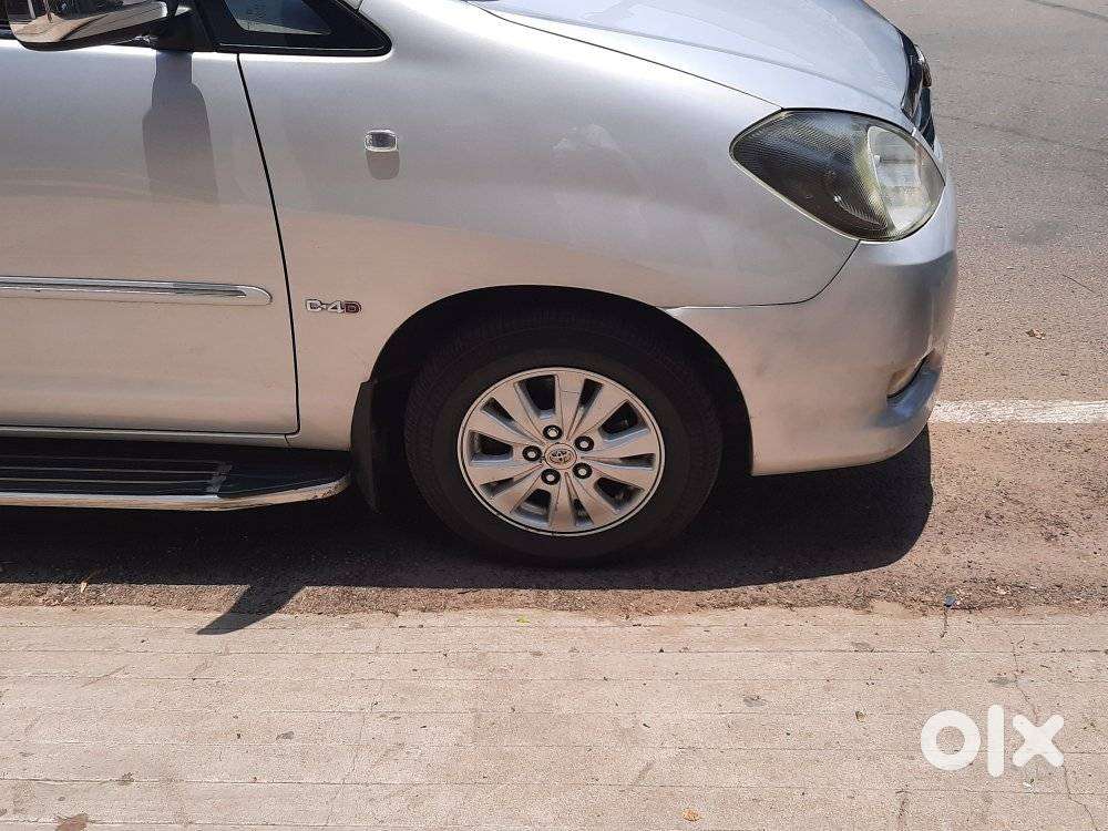 Toyota Innova 2.5 V 7 Str, 2011, Diesel