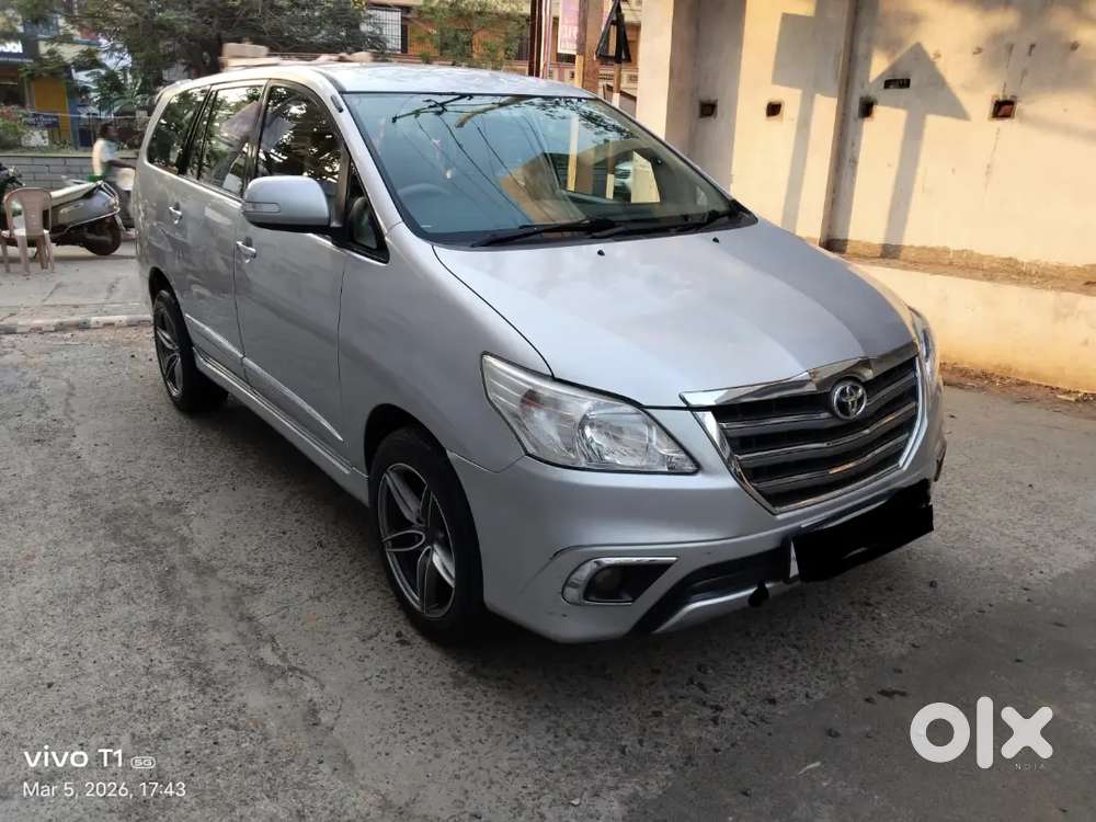 Toyota Innova Diesel 2.5v 8str