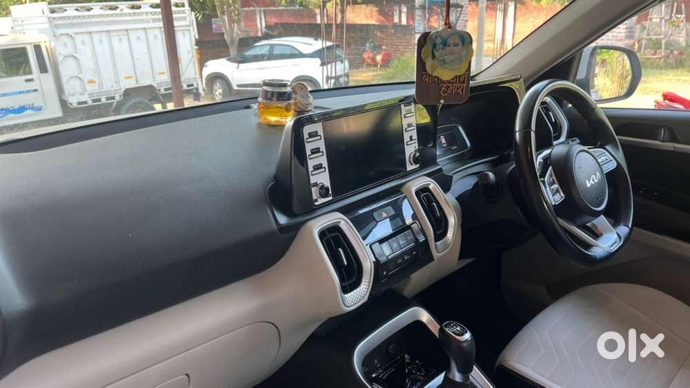 Kia Sonet Petrol 2022 With Sunroof