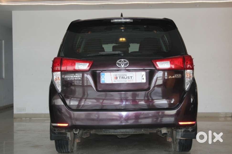 Toyota Innova Crysta 2.4 V, 2016, Diesel