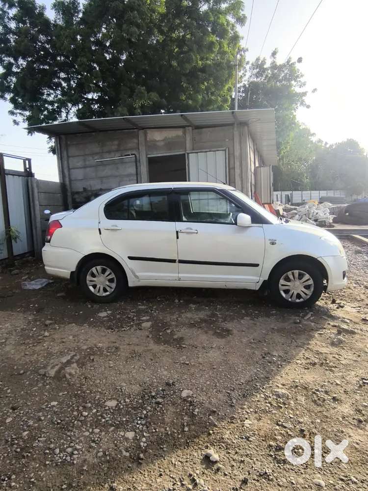 Maruti Suzuki Swift Dzire 2011