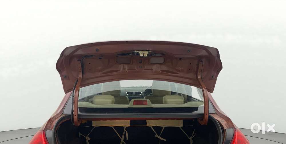 Maruti Suzuki Swift Dzire Zxi 1.2, 2015, Petrol