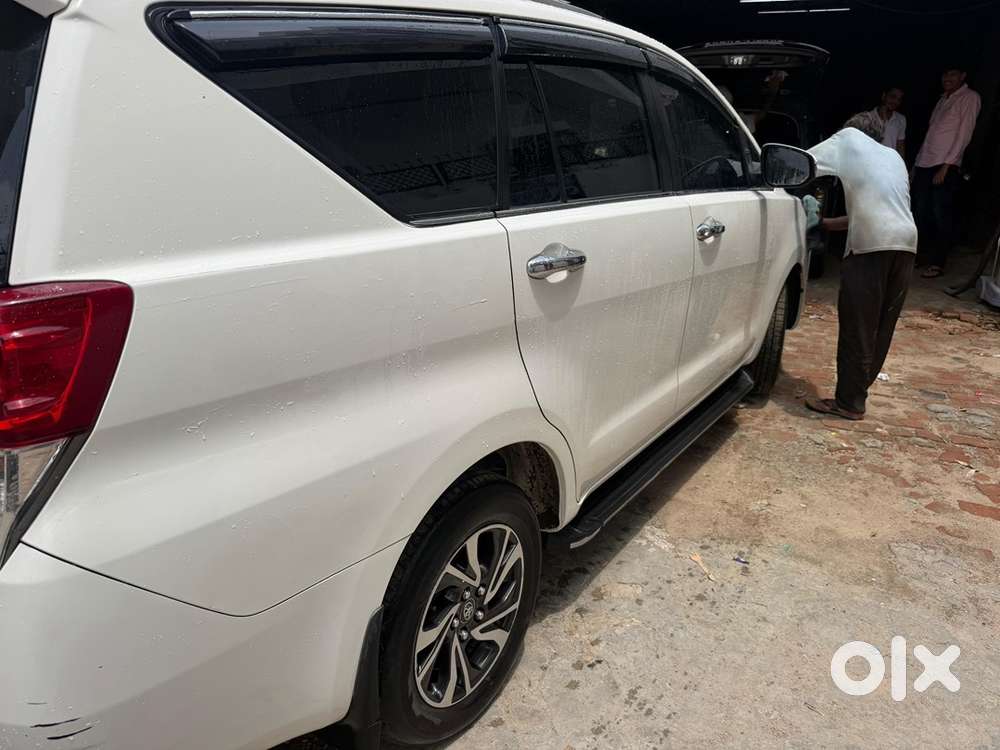 Toyota Innova Crysta 2022 Diesel Last