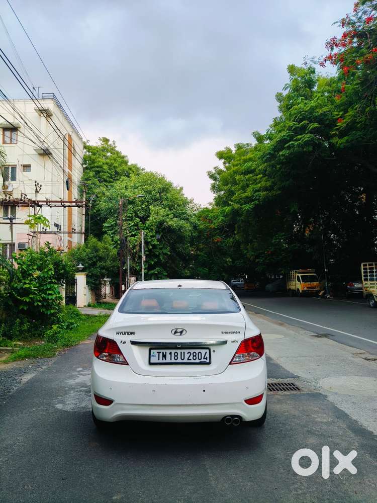 Hyundai Verna Fluidic 1.6 Vtvt Sx Automatic, 2013, Petrol