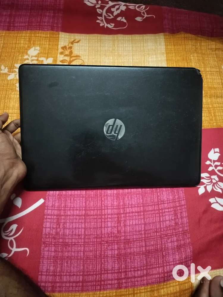AMD Radeon (TM) i5 laptop