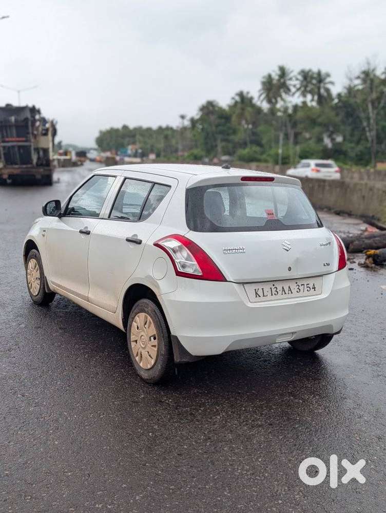 Maruti Suzuki Swift 2011-2014 Lxi, 2013, Petrol