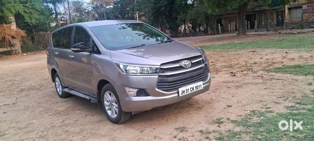 Toyota Innova Crysta 2.4 G Mt 8s, 2017, Diesel