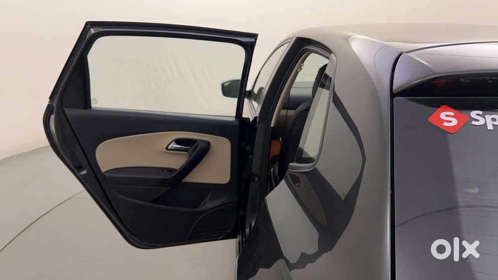 Volkswagen Polo 2009-2013 Petrol Highline 1.2l, 2015, Petrol