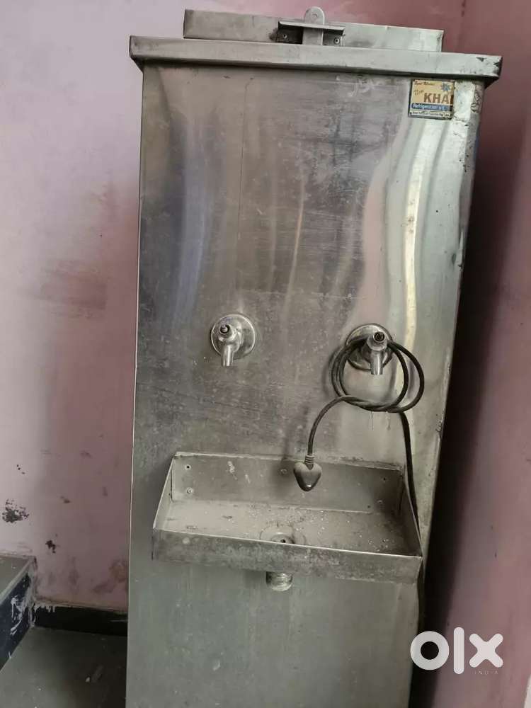 Water cooler 65ltr very good condition showroom price 26000