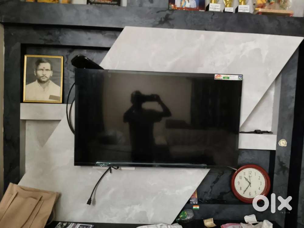 One plus 43 inch tv
