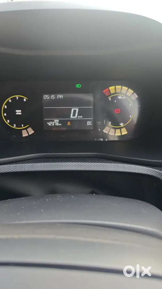 Tata Nexon 2025 Cng & Hybrids 40000 Km Driven