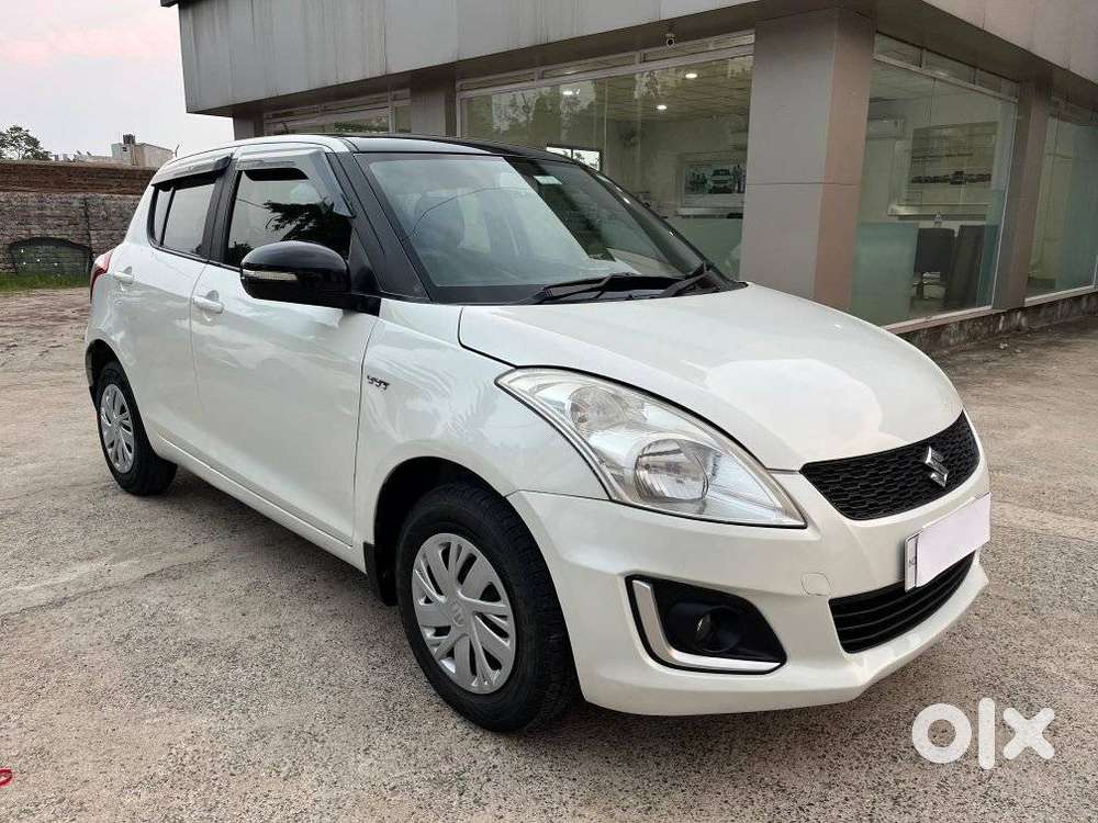 Maruti Suzuki Swift Vxi 1.2 Abs Bs-iv, 2017, Petrol