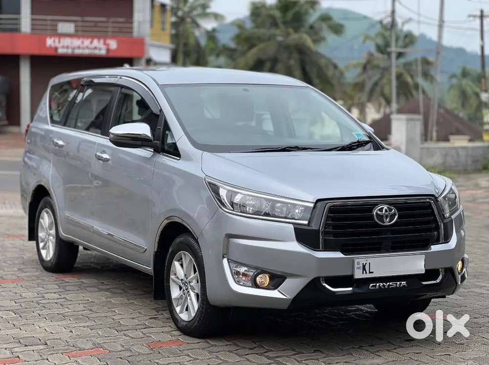 Toyota Innova Crysta 2.4 2018 Model Well Maintained