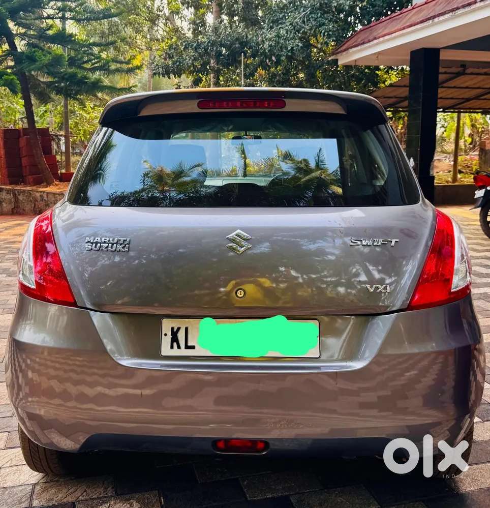 Maruti Suzuki Swift Vxi 2015