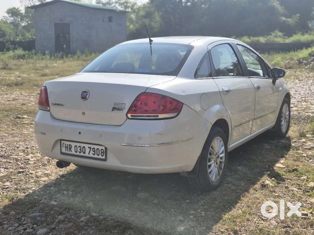 Army Officer Driven Fiat Linea Emotion December 2013 Model