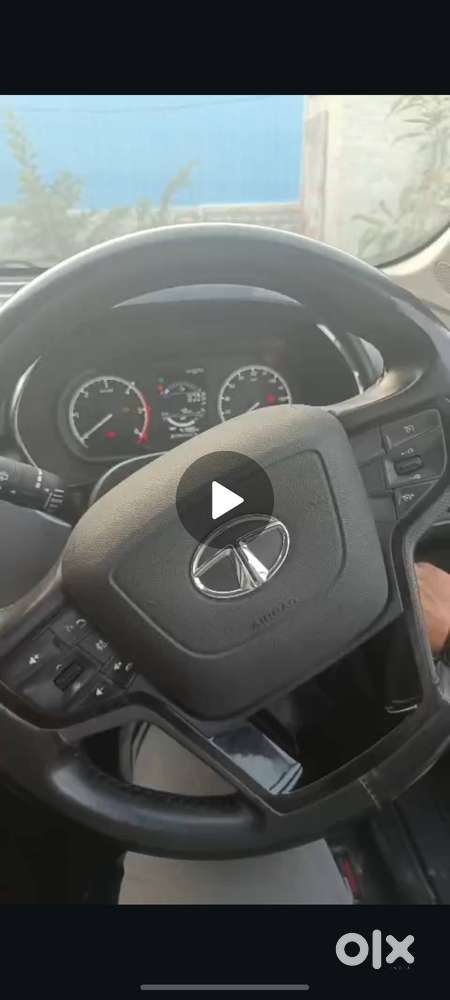 Tata Safari Xt+ Dark 2022