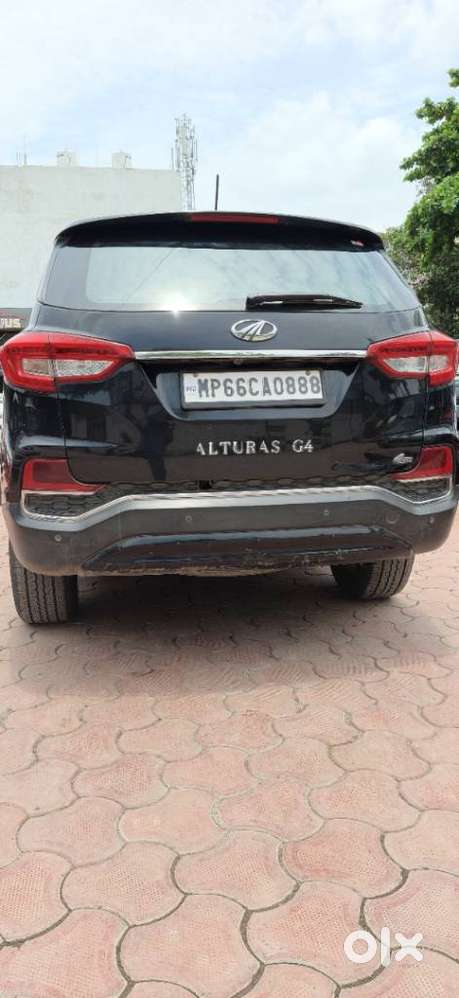 Mahindra Alturas G4 4x2 At, 2019, Diesel