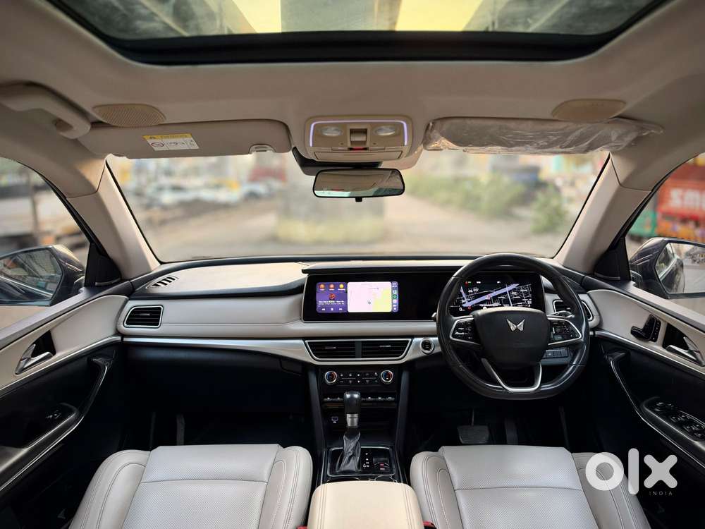 Mahindra Xuv700 2.2 Ax 7 Diesel At Luxury Pack Str, 2022, Diesel