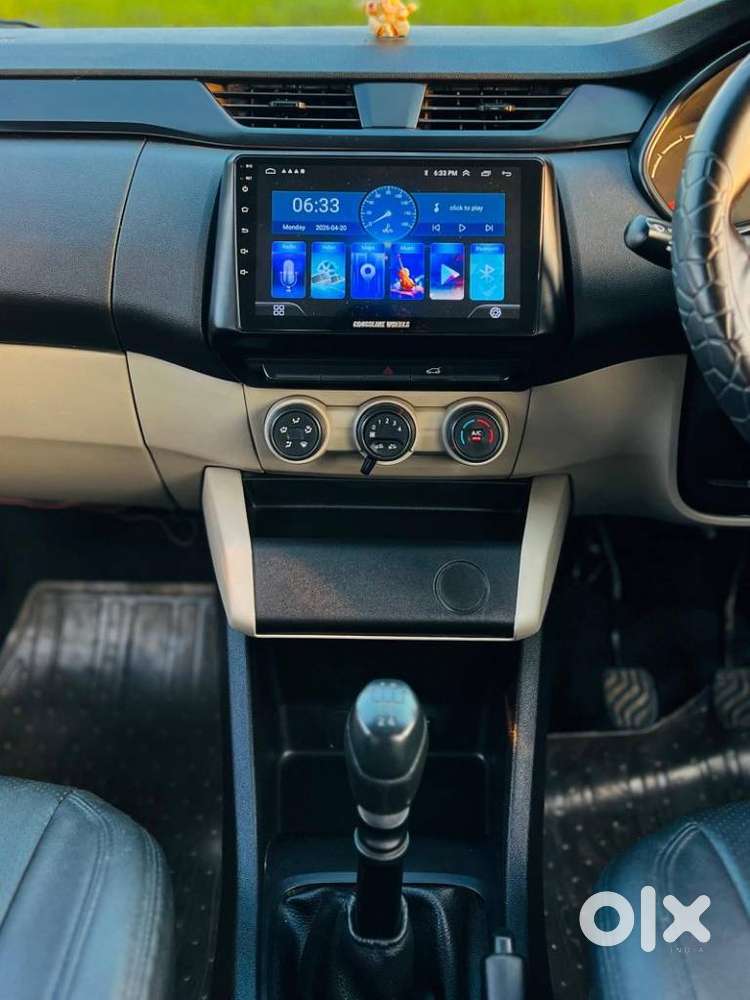 Renault Triber 1.0 Rxe, 2022, Petrol