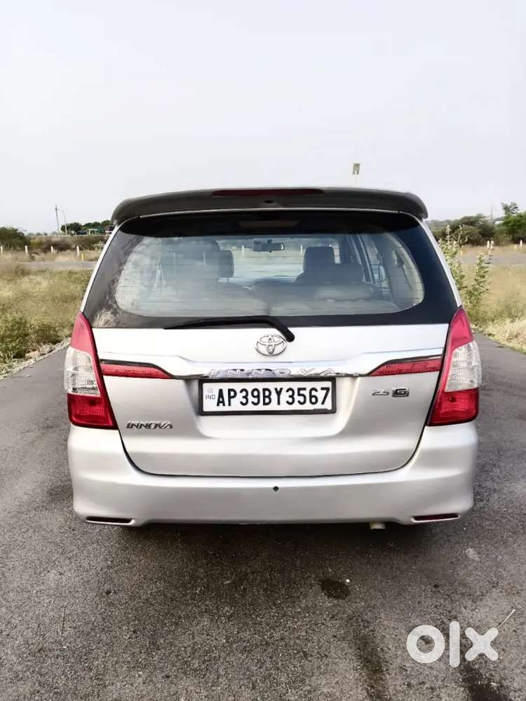 Toyota Innova 2015 Diesel 90000 Km Driven