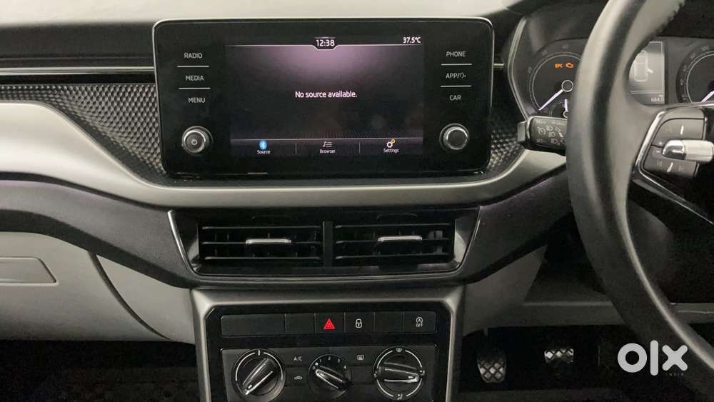 Skoda Kushaq 1.0 Tsi Ambition, 2022, Petrol
