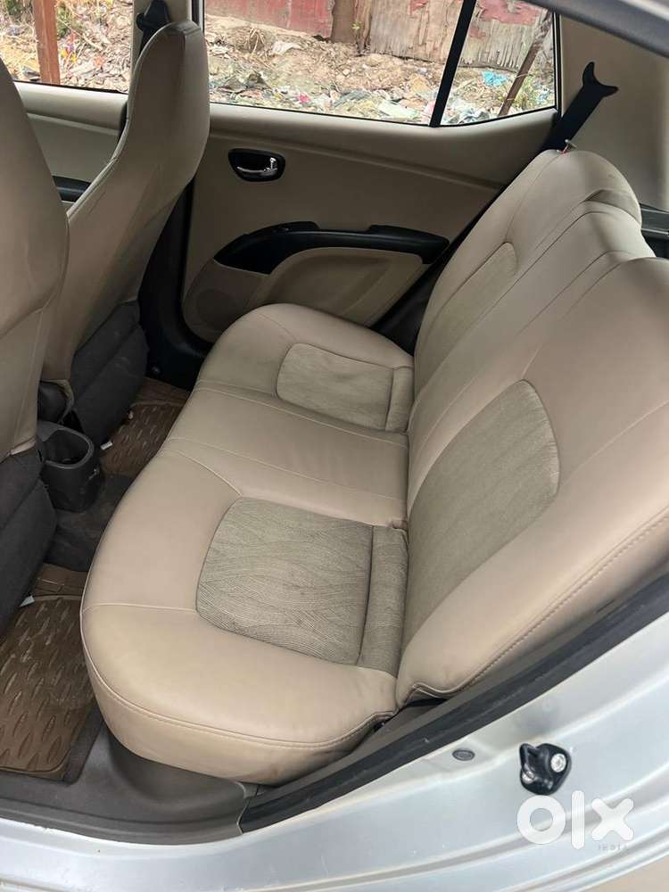 Hyundai Petrol Manual 2012