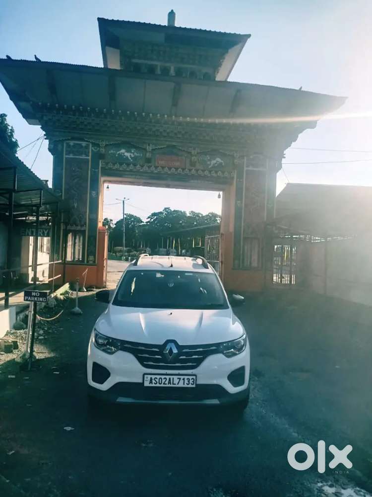 Triber Bs6.2nd Phase E20 Petrol Compliant,with Genuine Service Records