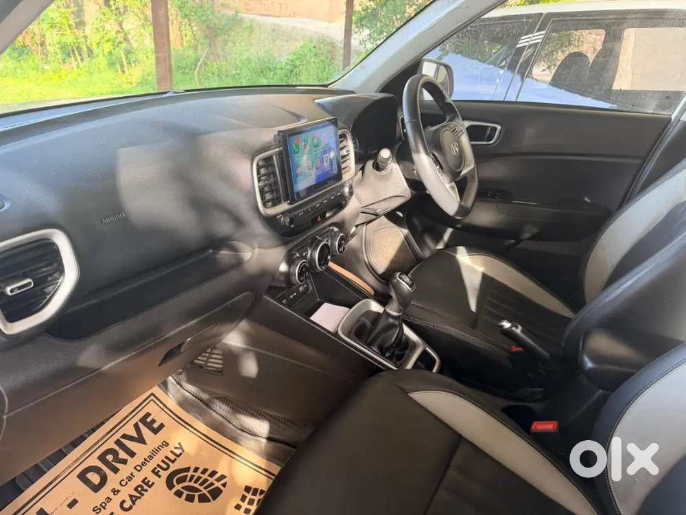 Hyundai Venue Top Model 2022 Diesel Well Maintained