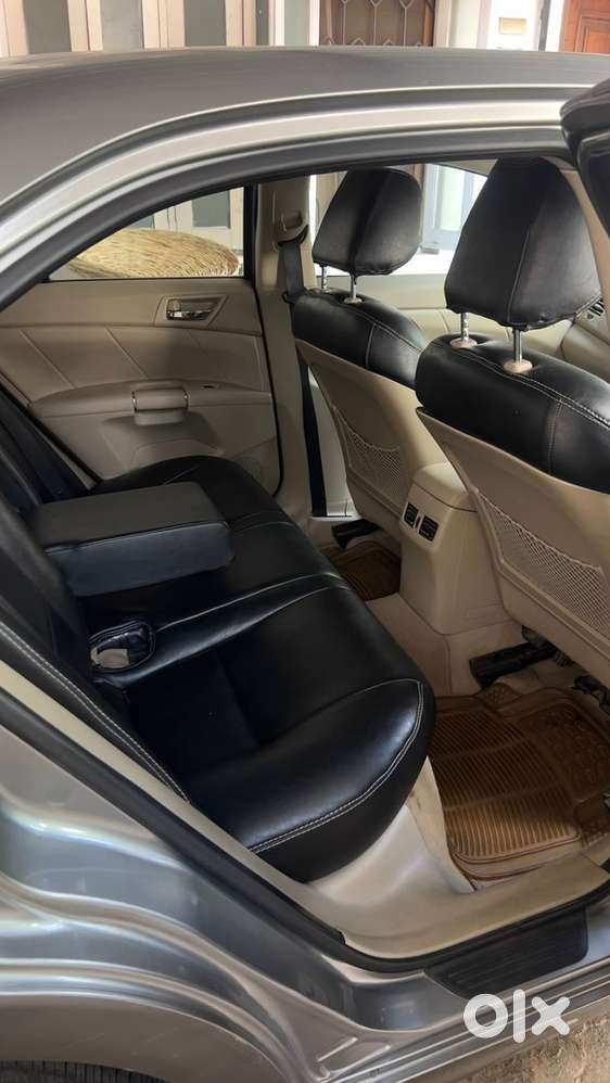 2012 Maruti Kizashi Petrol Automatic Year