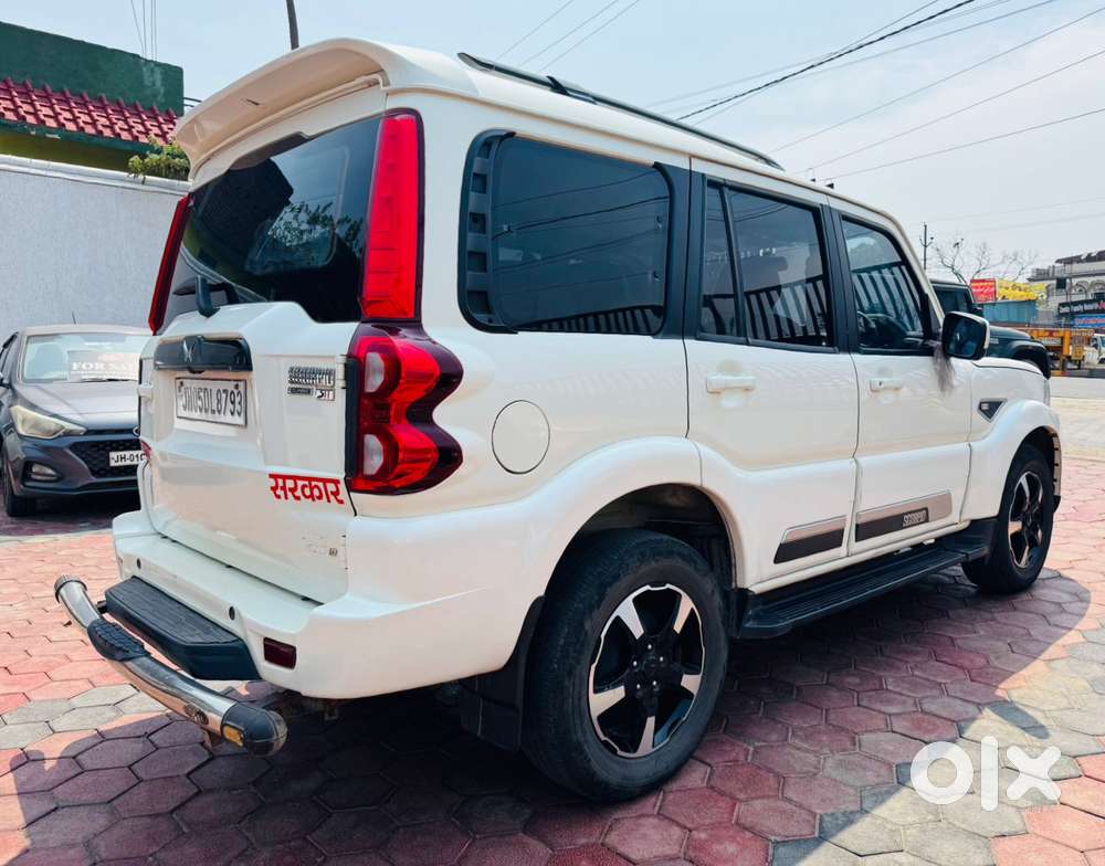 Mahindra Scorpio S11 Mt 7s, 2023, Diesel