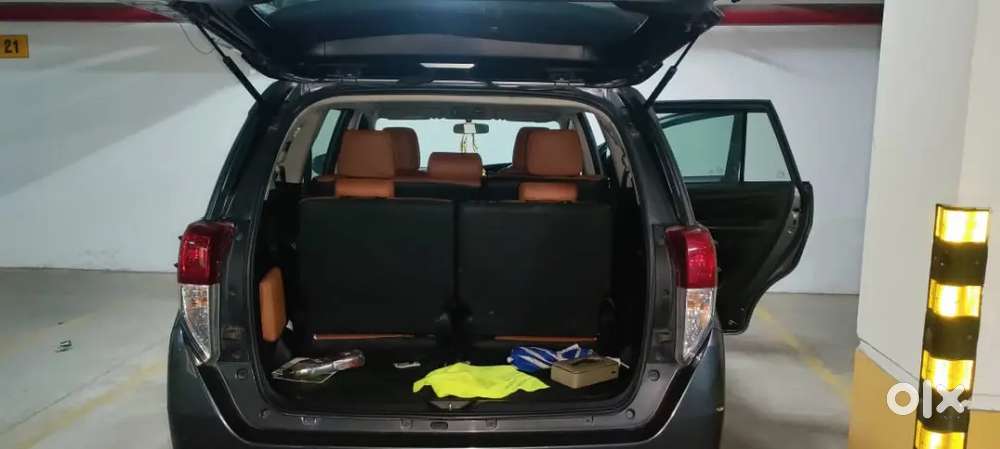 Toyota Innova Crysta 2019 Diesel 135000 Km Drive