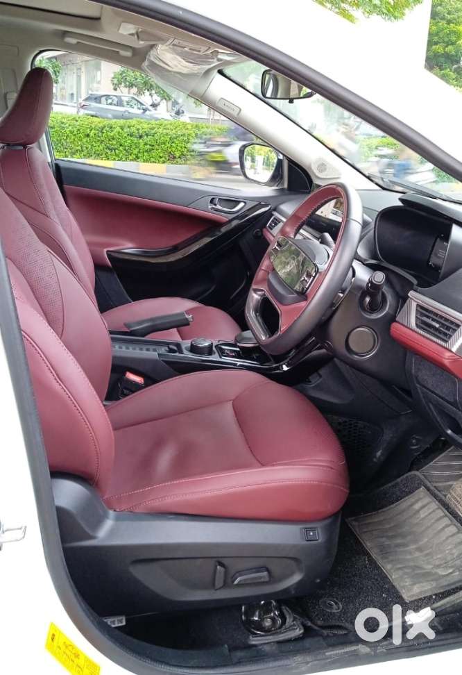 Tata Curvv Accomplished S 1.2 Revotron Petrol 7dca, 2025, Petrol