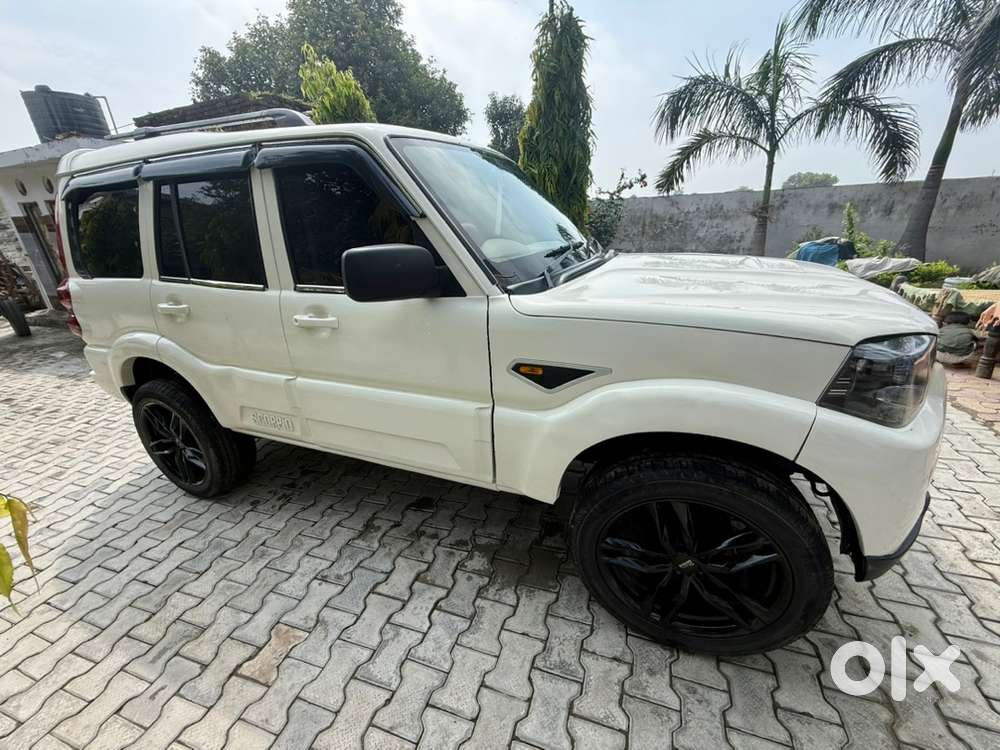 Mahindra Diesel Car 2013