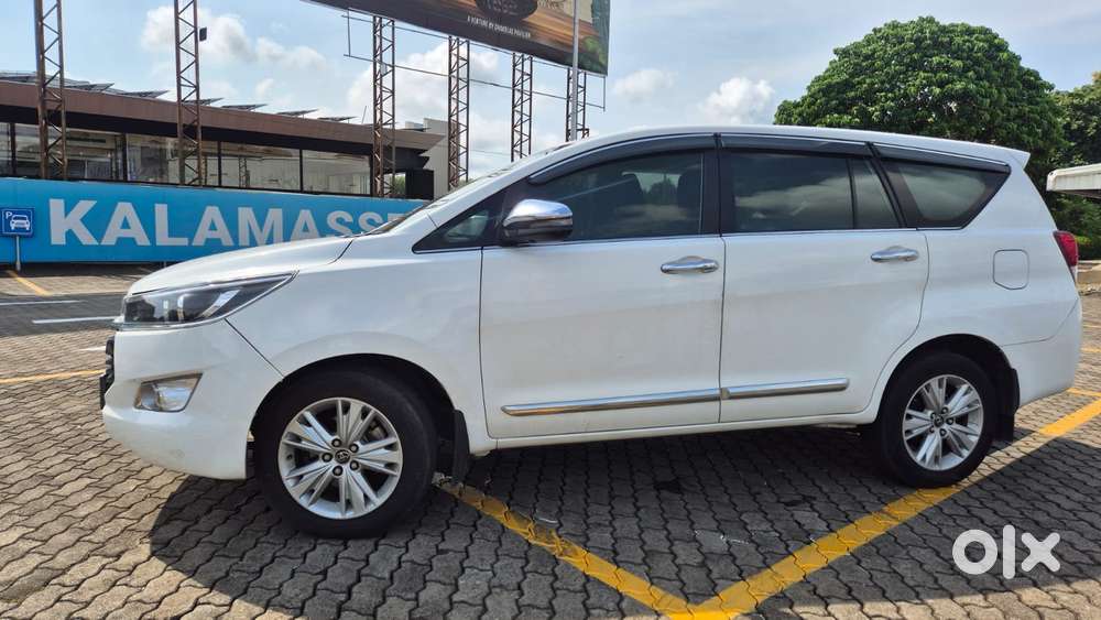 Toyota Innova Crysta 2.8 Zx At, 2019