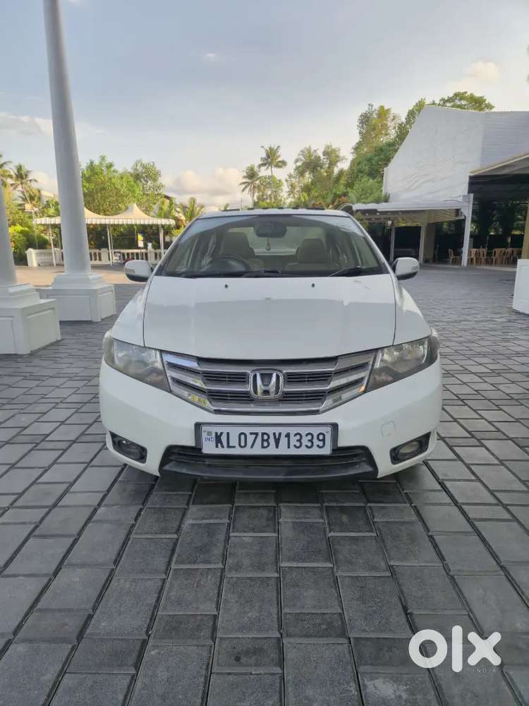 2012 Last Honda City V Automatic Sunroof ,padshift Full Option