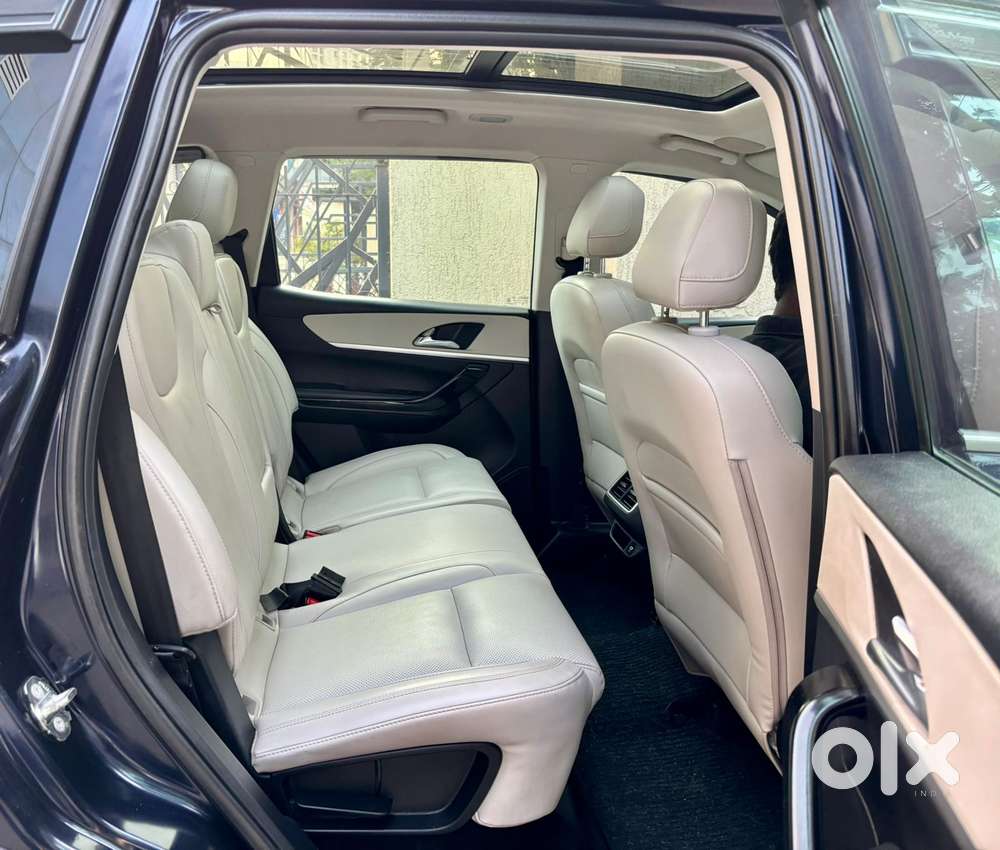 Mahindra Xuv700 2.2 Ax 7 Diesel At Luxury Pack Str, 2023, Diesel