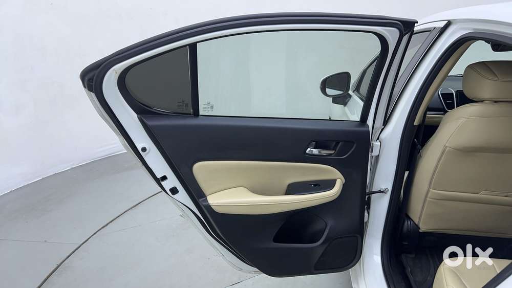 Honda City 1.5 Zx Cvt I-vtec, 2023, Petrol
