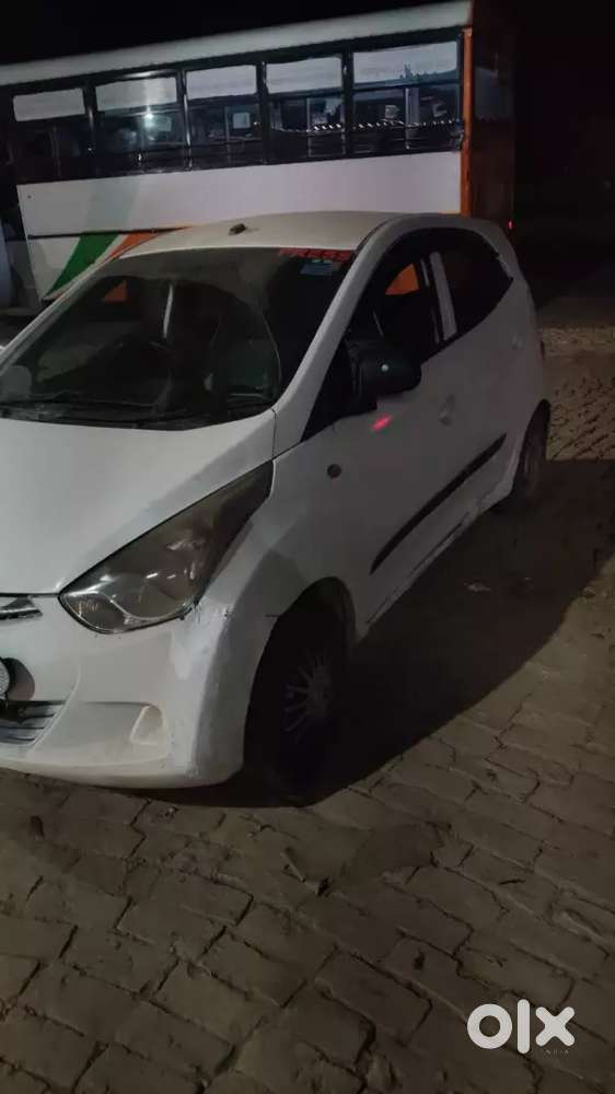Yah Yon Mujhe Sel Karna Hai Bahut Argent 5 Tyre New Hai Ekadam Engine