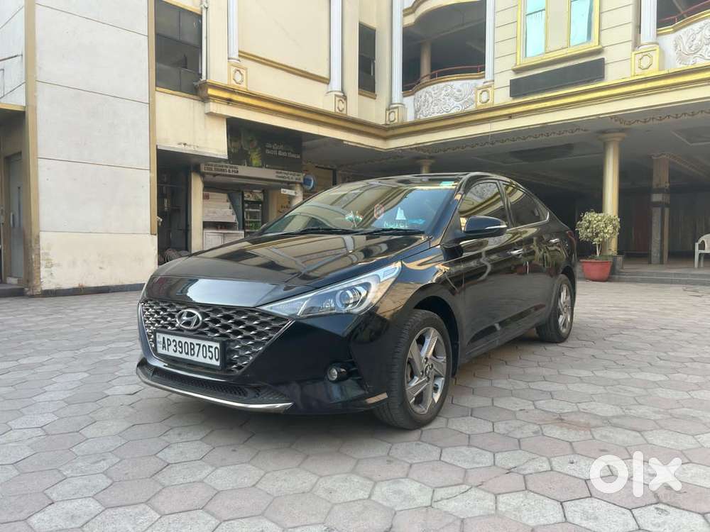 Hyundai Verna 1.5 Sx Petrol Mt, 2022, Petrol