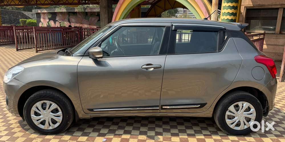 Maruti Suzuki Swift Vxi + Manual, 2023, Petrol