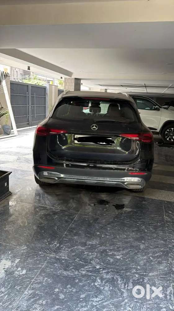 Mercedes-benz Glc 2024 Petrol Well Maintained