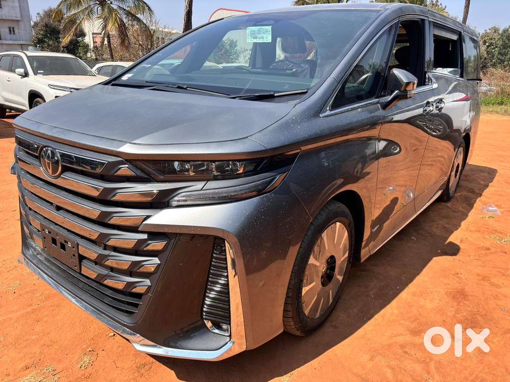 Toyota Vellfire Vip – Executive Lounge, 2026, Petrol