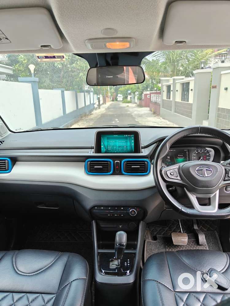 Tata Punch Accomplished Amt, 2022, Petrol