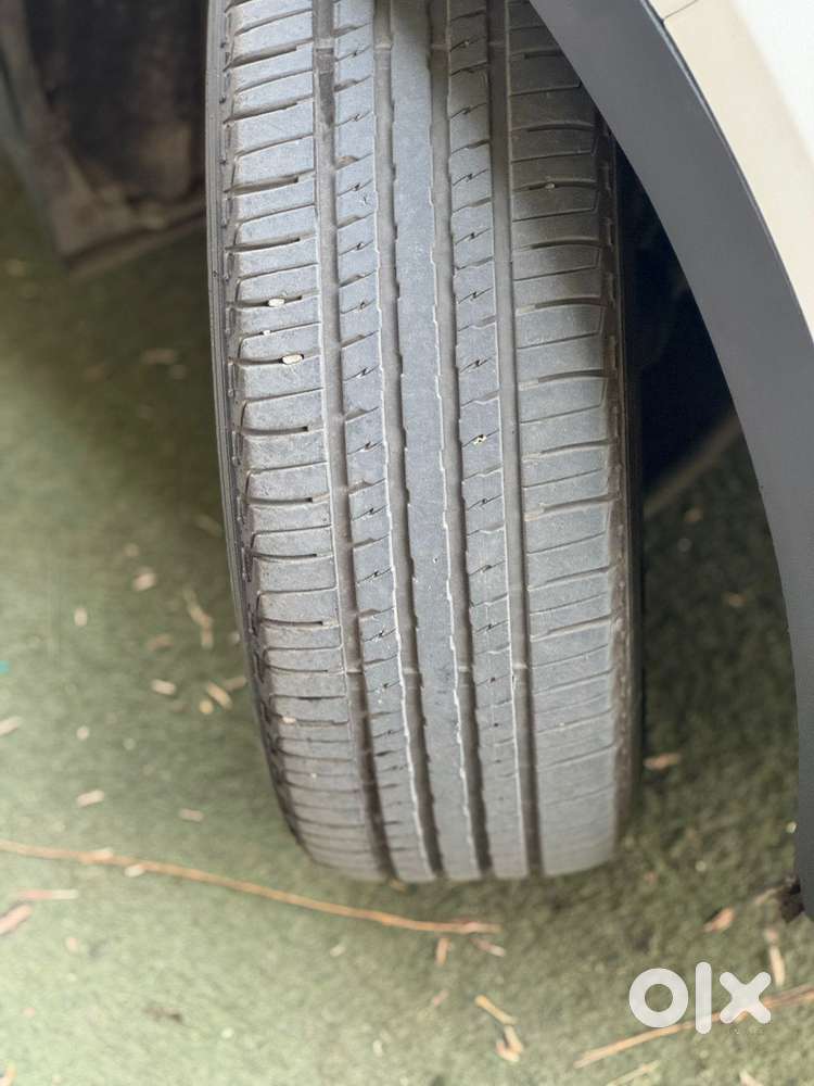 Mahindra Xuv700 2.2 Ax 7 Diesel At Str, 2023, Diesel