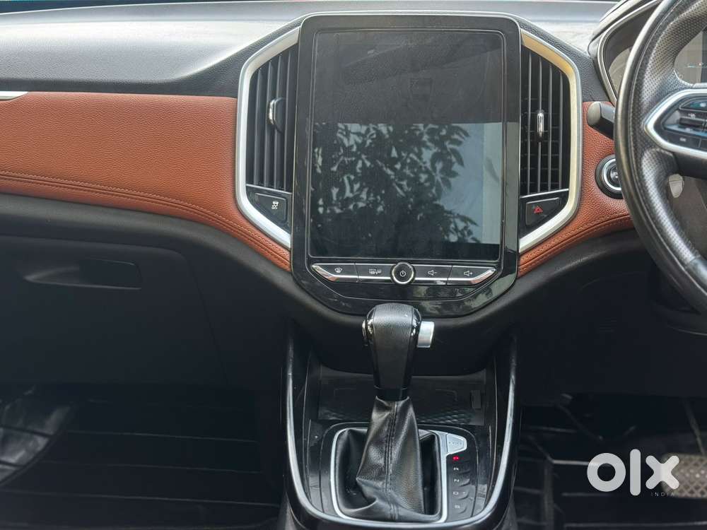 Mg Hector Plus 1.5 Sharp Turbo Cvt 6 Str, 2021, Petrol