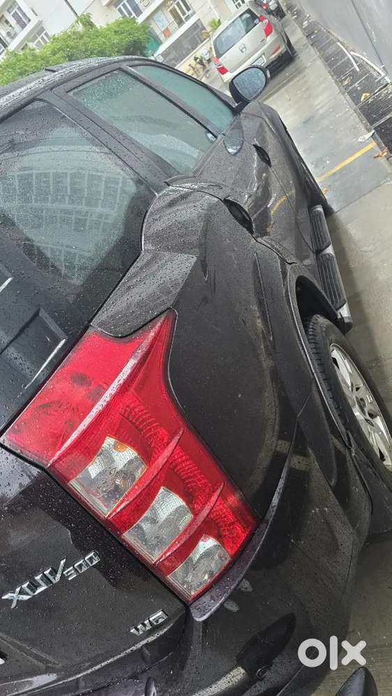 Mahindra Xuv500 2014 Diesel 195000 Km Driven