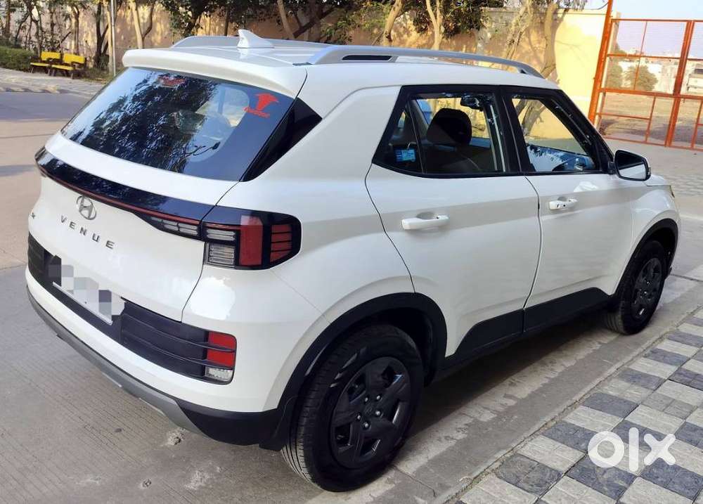 Hyundai Venue Sx, 2023, Petrol