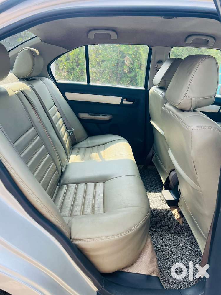 Maruti Suzuki Swift Dzire Zdi Bsiv, 2011, Diesel