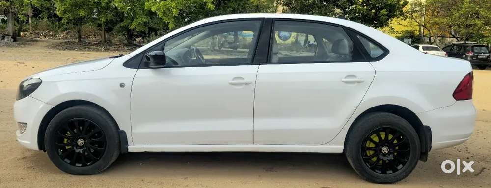 Skoda Rapid 1.5 Tdi 2014