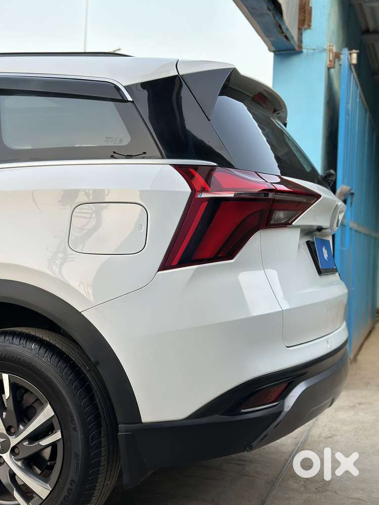 Mahindra Xuv700 2.2 Ax 5 Diesel At Str, 2022, Diesel